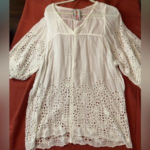 White Johnny Was Tunic